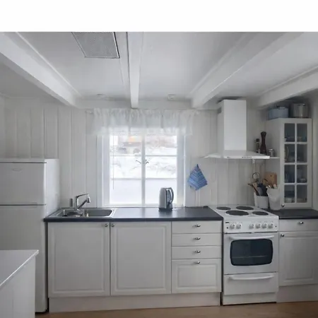 Cozy Vacation By The Sea On * Andoya