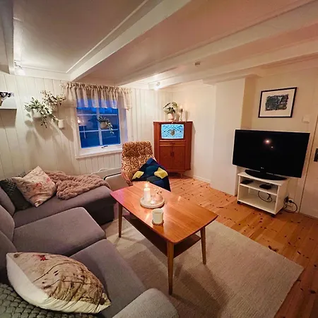 Σπίτι διακοπών Cozy Vacation By The Sea On *